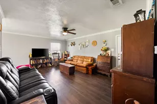 700 W 3rd Ave, Corsicana, TX 75110 - Photo 5