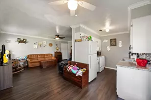 700 W 3rd Ave, Corsicana, TX 75110 - Photo 9