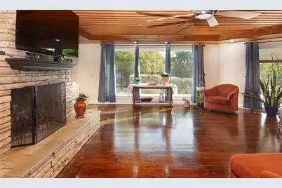 801 NW 7th Avenue, Mineral Wells, TX 76067 - Photo 11