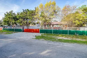 241 Western Lake Dr, Weatherford, TX 76087 - Photo 3