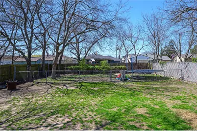 2106 N Alexander Street, Sherman, TX 75092 - Photo 13