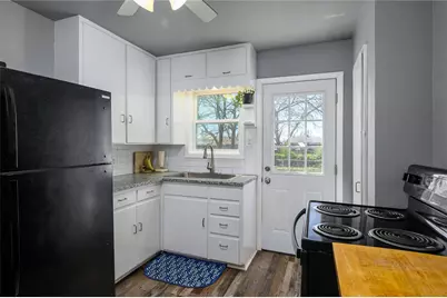 2106 N Alexander Street, Sherman, TX 75092 - Photo 9