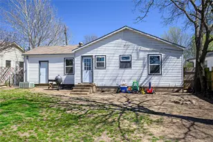 2106 N Alexander St, Sherman, TX 75092 - Photo 17