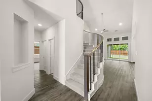 10133 La Frontera Dr, Fort Worth, TX 76179 - Photo 5