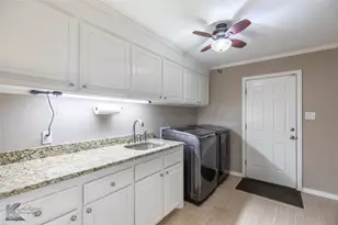 624 Pleasant Ln, Clyde, TX 79510 - Photo 11