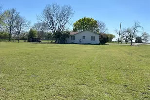 1374 FM744, Hubbard, TX 76648 - Photo 5