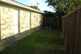 901 Freestone Ct, Arlington, TX 76017 - Photo 23