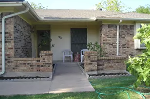 901 Freestone Ct, Arlington, TX 76017 - Photo 3