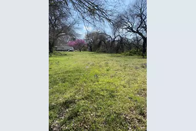 802 Myrtle Street, Gainesville, TX 76240 - Photo 1