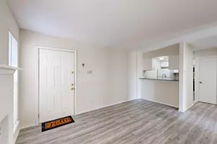 9520 Royal Ln, Dallas, TX 75243 - Photo 3