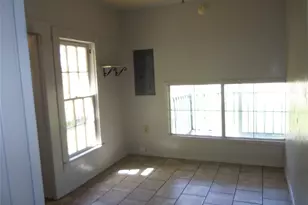 307 NE 5th St, Hubbard, TX 76648 - Photo 25