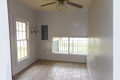 307 NE 5th Street, Hubbard, TX 76648 - Photo 37