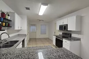 808 Wilmor Ct, Arlington, TX 76018 - Photo 9