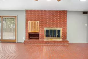 804 NW 11th St, Mineral Wells, TX 76067 - Photo 9