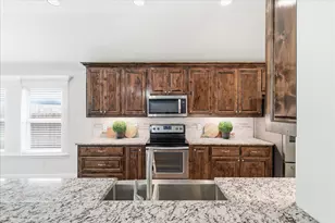 3911 Bridle Path Ln, Sanger, TX 76266 - Photo 11