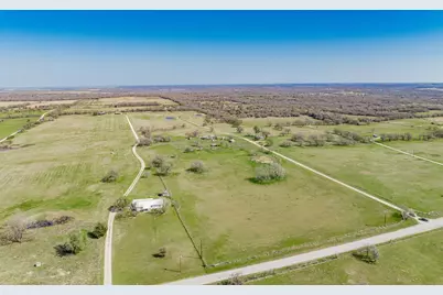 4301 Dixie School Road, Nocona, TX 76255 - Photo 3