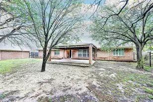 813 Woodland Trail N, Bowie, TX 76230 - Photo 37