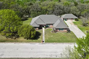 813 Woodland Trail N, Bowie, TX 76230 - Photo 39