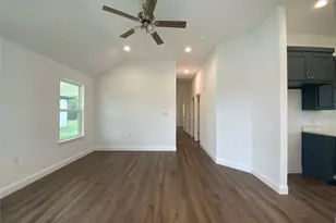 115 E 13th Ave, Corsicana, TX 75110 - Photo 3