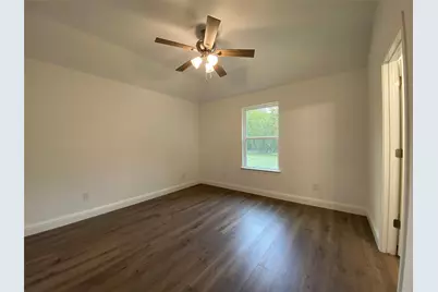 115 E 13th Avenue, Corsicana, TX 75110 - Photo 13