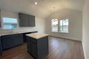 115 E 13th Ave, Corsicana, TX 75110 - Photo 5