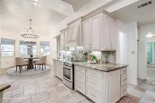 5010 Comanche Vista Ct, De Cordova, TX 76049 - Photo 3