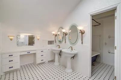 5010 Comanche Vista Court, De Cordova, TX 76049 - Photo 37