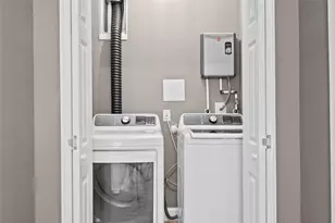 63 Live Oak St, Alvarado, TX 76009 - Photo 5