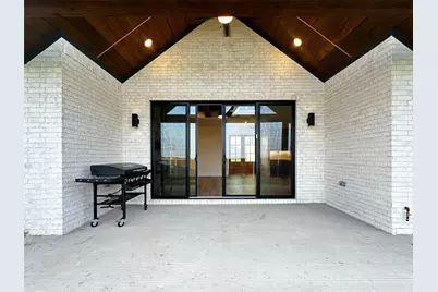 1805 Sudbury Drive, Cleburne, TX 76033 - Photo 7