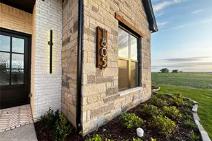 1805 Sudbury Dr, Cleburne, TX 76033 - Photo 3