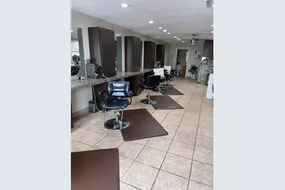 2526 Hillcrest Lane, Grand Prairie, TX 75052 - Photo 5