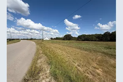 330 Rolling Ranch Boulevard, Alvord, TX 76225 - Photo 9