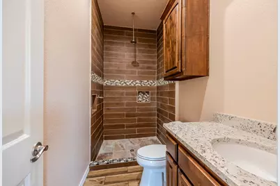 3024 Red Oak Drive, Granbury, TX 76048 - Photo 15