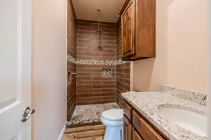 3024 Red Oak Dr, Granbury, TX 76048 - Photo 15