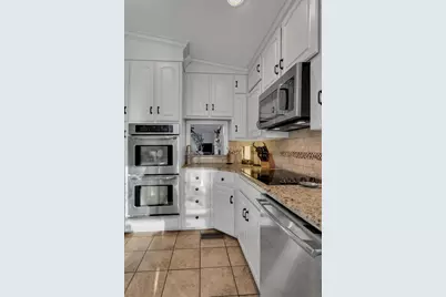 4901 Fairway Court, De Cordova, TX 76049 - Photo 9