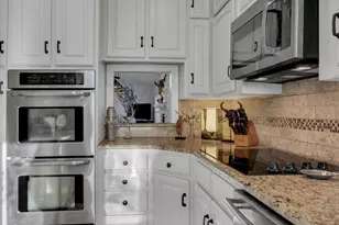 4901 Fairway Ct, De Cordova, TX 76049 - Photo 9