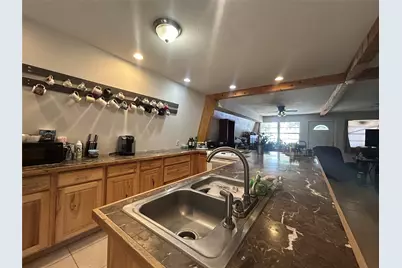 1015 Comanche Cove Drive, Granbury, TX 76048 - Photo 15