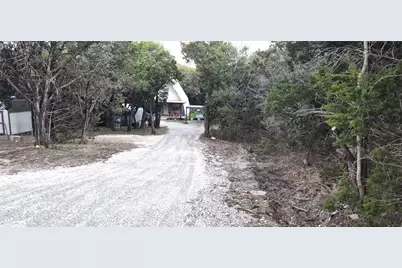 1015 Comanche Cove Drive, Granbury, TX 76048 - Photo 5