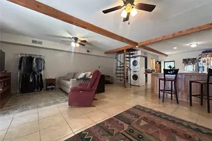 1015 Comanche Cove Dr, Granbury, TX 76048 - Photo 23