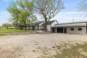 5480 New Hope Rd, Aubrey, TX 76227 - Photo 11