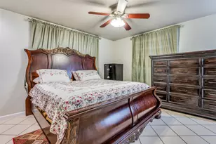 135 W Bear Creek Rd, Glenn Heights, TX 75154 - Photo 17