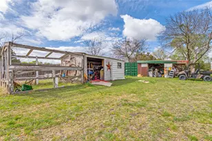 135 W Bear Creek Rd, Glenn Heights, TX 75154 - Photo 23