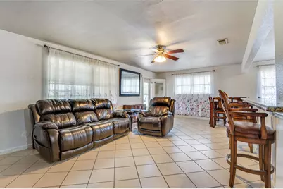 135 W Bear Creek Road, Glenn Heights, TX 75154 - Photo 3