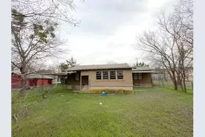 2011 W 5th Street, Clifton, TX 76634 - Photo 21