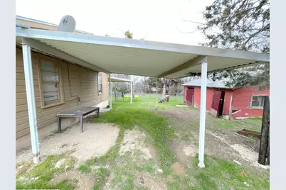 2011 W 5th Street, Clifton, TX 76634 - Photo 27