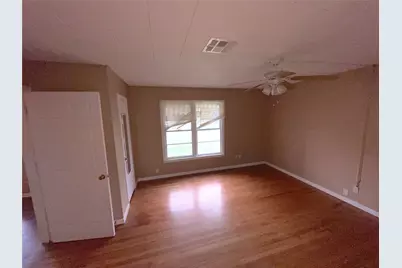 2011 W 5th Street, Clifton, TX 76634 - Photo 7