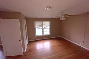 2011 W 5th St, Clifton, TX 76634 - Photo 7