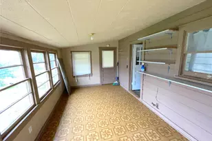 2011 W 5th St, Clifton, TX 76634 - Photo 15