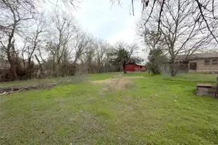 2011 W 5th St, Clifton, TX 76634 - Photo 23