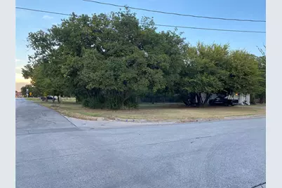 225 S Wilson Street, Burleson, TX 76028 - Photo 3